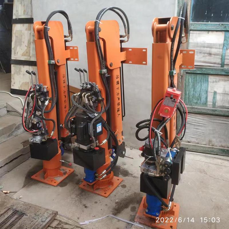 朔城区重汽蓝牌随车吊 3.2吨 国六动力强 液压驱动 农用自卸起重机